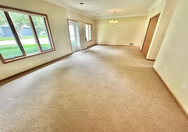 Photo 4 of Single family home for sale at 1112 Travis Rd, Marshall, MN 56258 | MLS# 7148822 | Listing updated on 2026-10-05