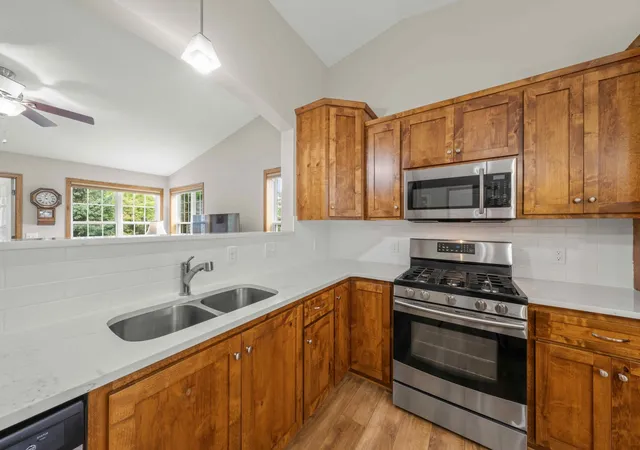 Photo 4 of Single family home for sale at 6481 Ojibway Path, Circle Pines, MN 55014 | MLS# 7148826 | Listing updated on 2026-10-06