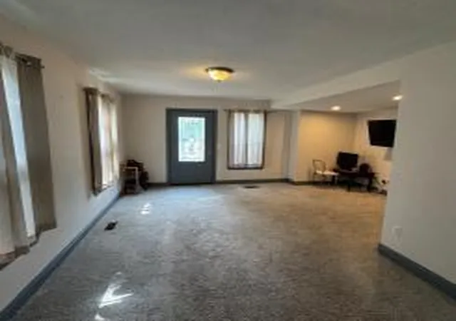 Photo 4 of Single family home for sale at 878 Monroe Ct, Saint Paul, MN 55102 | MLS# 7148827 | Listing updated on 2026-10-20