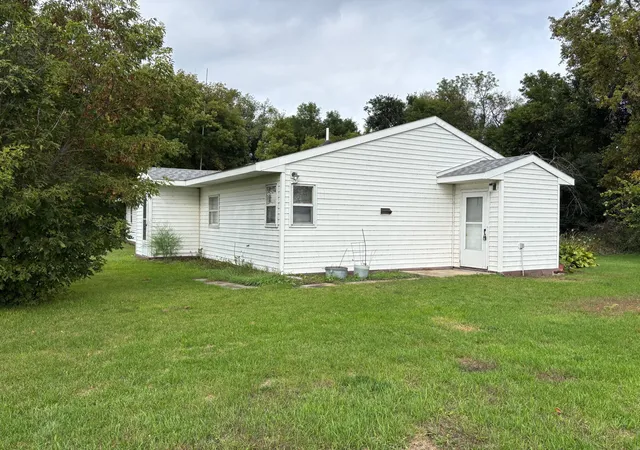 Photo 3 of Single family home for sale at 21404 400th Avenue, Cyrus, MN 56323 | MLS# 7148829 | Listing updated on 2026-10-08