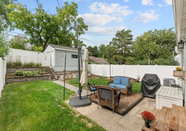 Photo 2 of Single family home for sale at 2828 Alabama Ave S, Minneapolis, MN 55416 | MLS# 7148837 | Listing updated on 2026-10-23