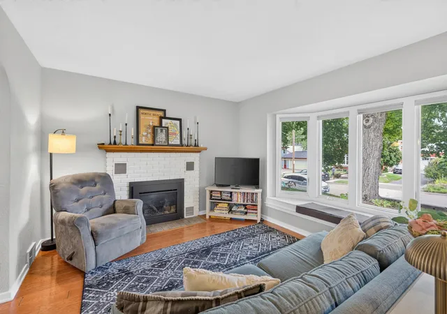 Photo 3 of Sale Pending at 1216 1st Street S, Stillwater, MN 55082 | MLS# 7148841 | Listing updated on 2026-10-03