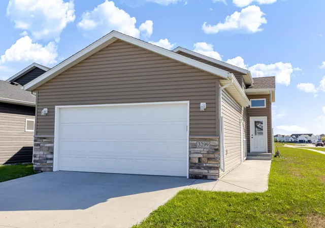 Photo 1 of Single family home for sale at 3299 Maple Leaf Loop S, Fargo, ND 58104 | MLS# 7148844 | Listing updated on 2026-10-06