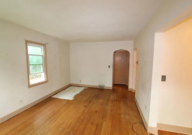 Photo 2 of Single family home for sale at 1105 15th Street S, Fargo, ND 58103 | MLS# 7148856 | Listing updated on 2026-10-07