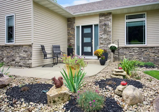 Photo 1 of Single family home for sale at 1981 29th Street SE, Rochester, MN 55904 | MLS# 7148864 | Listing updated on 2026-10-05