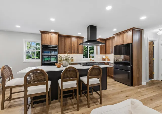 Photo 3 of Sale Pending at 5613 Warden Ave, Minneapolis, MN 55436 | MLS# 7148868 | Listing updated on 2026-09-30