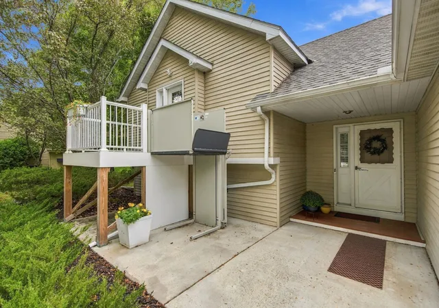 Photo 2 of Single family home for sale at 7596 216th Street N, Forest Lake, MN 55025 | MLS# 7148872 | Listing updated on 2026-10-09
