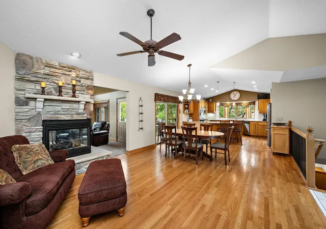 Photo 3 of Single family home for sale at 16185 Inglewood Dr, Lakeville, MN 55044 | MLS# 7148873 | Listing updated on 2026-10-05