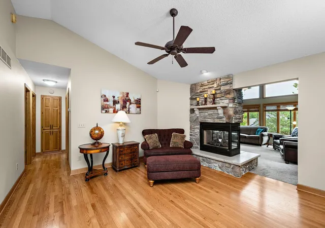 Photo 4 of Single family home for sale at 16185 Inglewood Dr, Lakeville, MN 55044 | MLS# 7148873 | Listing updated on 2026-10-05