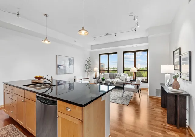 Photo 3 of Condo for sale at 4525 Park Cmns Dr #521, Minneapolis, MN 55416 | MLS# 7148876 | Listing updated on 2026-10-14