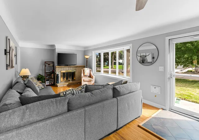 Photo 4 of Single family home for sale at 6938 Stevens Ave S, Minneapolis, MN 55423 | MLS# 7148879 | Listing updated on 2026-09-28