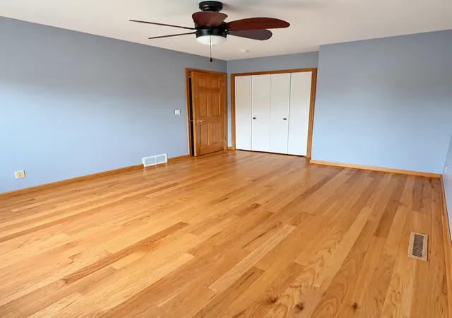 Photo 4 of Sale Pending at 5316 Brookdale Dr N, Minneapolis, MN 55443 | MLS# 7148882 | Listing updated on 2026-10-21
