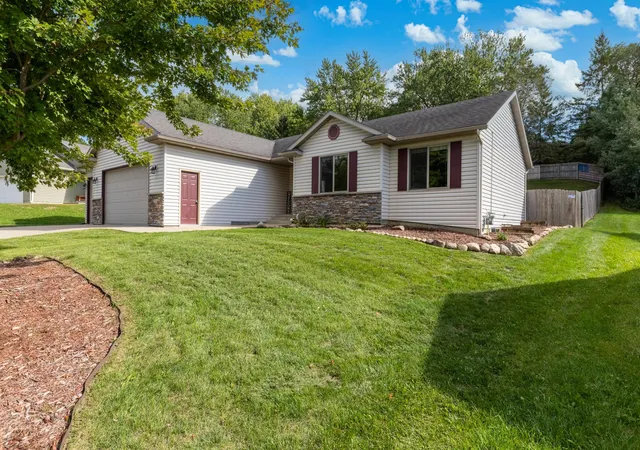 Photo 2 of Sale Pending at 2086 20th Street, Zumbrota, MN 55992 | MLS# 7148888 | Listing updated on 2026-10-02