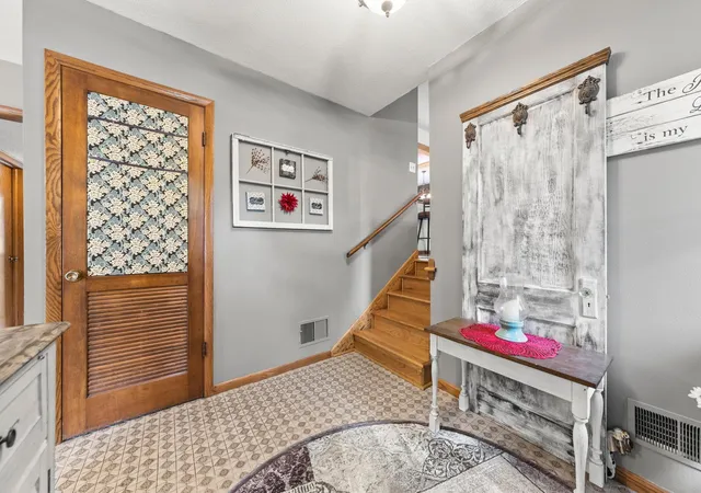 Photo 4 of Single family home for sale at 228 Walnut Ln, Saint Paul, MN 55124 | MLS# 7148889 | Listing updated on 2026-10-06