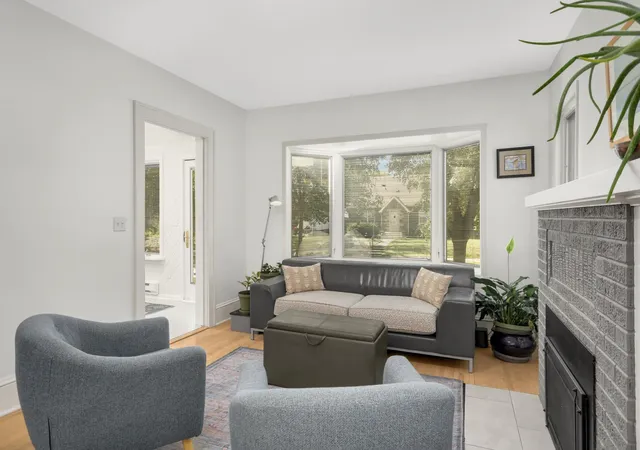 Photo 4 of Sale Pending at 2901 40th Avenue S, Minneapolis, MN 55406 | MLS# 7148893 | Listing updated on 2026-09-27