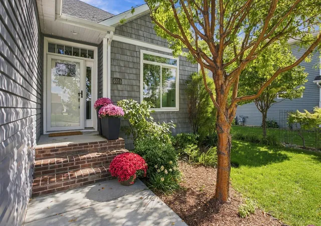 Photo 3 of Single family home for sale at 6016 Autumn Dr S, Fargo, ND 58104 | MLS# 7148899 | Listing updated on 2026-10-02