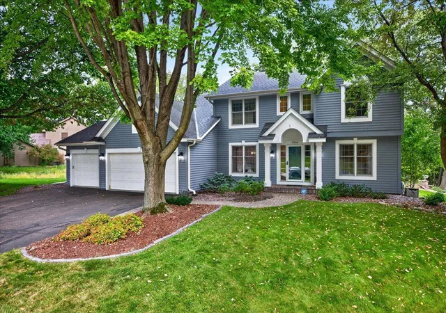 Photo 3 of Single family home for sale at 2398 Hunter Dr, Chanhassen, MN 55317 | MLS# 7148917 | Listing updated on 2026-10-08