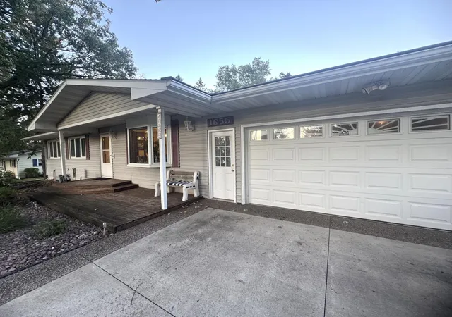 Photo 3 of Single family home for sale at 1655 Woodcrest Ave, Owatonna, MN 55060 | MLS# 7148923 | Listing updated on 2026-10-15