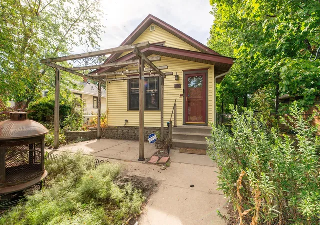 Photo 1 of Single family home for sale at 4543 Oliver Ave N, Minneapolis, MN 55412 | MLS# 7148926 | Listing updated on 2026-10-07