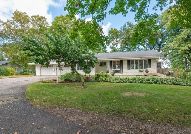 Photo 1 of Single family home for sale at 11165 Highway 7, Waconia, MN 55387 | MLS# 7148938 | Listing updated on 2026-09-25