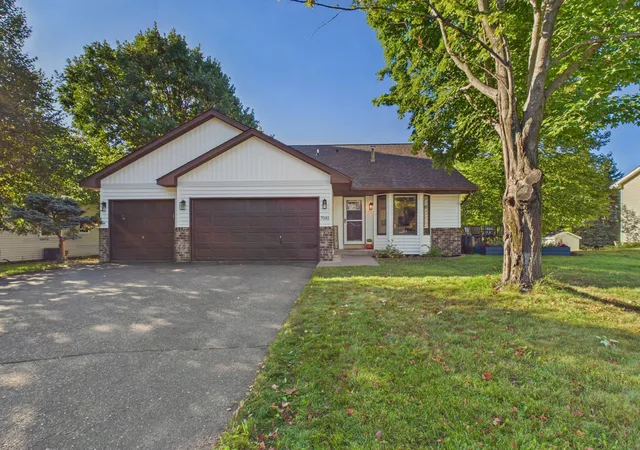 Photo 1 of Single family home for sale at 7081 Upper 36th St N, Saint Paul, MN 55128 | MLS# 7148941 | Listing updated on 2026-09-29