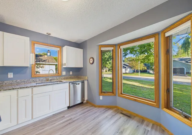 Photo 3 of Single family home for sale at 7081 Upper 36th St N, Saint Paul, MN 55128 | MLS# 7148941 | Listing updated on 2026-09-29