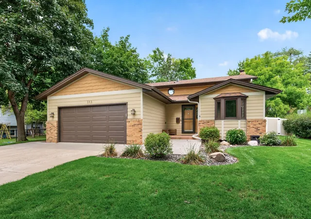 Photo 1 of Single family home for sale at 315 Washington St, Anoka, MN 55303 | MLS# 7148948 | Listing updated on 2026-10-08
