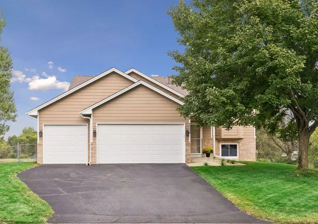 Photo 2 of Sale Pending at 19321 Denver St Nw, Elk River, MN 55330 | MLS# 7148955 | Listing updated on 2026-10-09