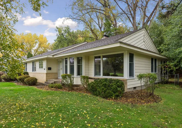Photo 1 of Single family home for sale at 124 Natchez Ave N, Minneapolis, MN 55422 | MLS# 7148960 | Listing updated on 2026-10-20