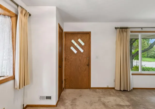 Photo 3 of Single family home for sale at 8367 Greene Ave S, Cottage Grove, MN 55016 | MLS# 7148979 | Listing updated on 2026-09-23