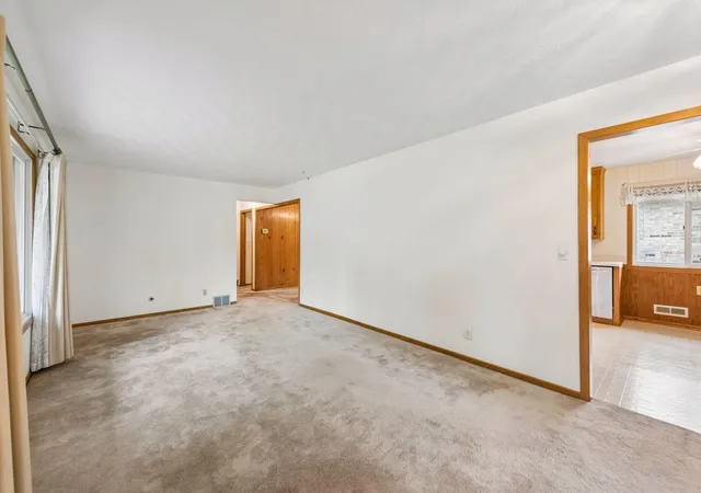 Photo 4 of Single family home for sale at 8367 Greene Ave S, Cottage Grove, MN 55016 | MLS# 7148979 | Listing updated on 2026-09-23