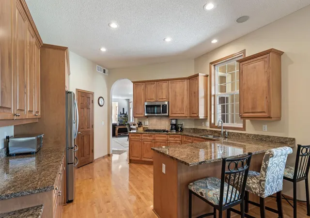 Photo 4 of Single family home for sale at 18711 Farmstead Cir, Eden Prairie, MN 55347 | MLS# 7148989 | Listing updated on 2026-10-02