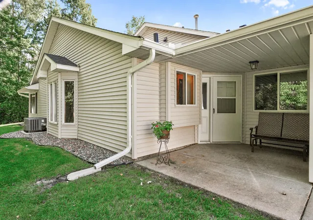Photo 2 of Single family home for sale at 8709 Norway St Nw, Minneapolis, MN 55433 | MLS# 7148990 | Listing updated on 2026-10-07