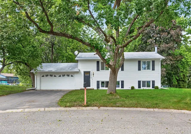 Photo 2 of Single family home for sale at 14010 38th Avenue N, Minneapolis, MN 55447 | MLS# 7149000 | Listing updated on 2026-10-22