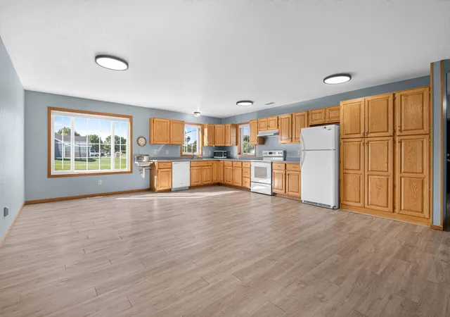 Photo 3 of Single family home for sale at 1110 2nd Street Ne, Elbow Lake, MN 56531 | MLS# 7149002 | Listing updated on 2026-09-24