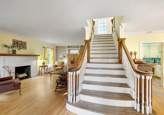 Photo 3 of Single family home for sale at 4440 Vincent Ave S, Minneapolis, MN 55410 | MLS# 7149006 | Listing updated on 2026-10-09