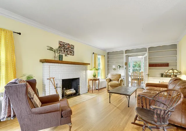 Photo 3 of Single family home for sale at 4440 Vincent Ave S, Minneapolis, MN 55410 | MLS# 7149006 | Listing updated on 2026-10-10