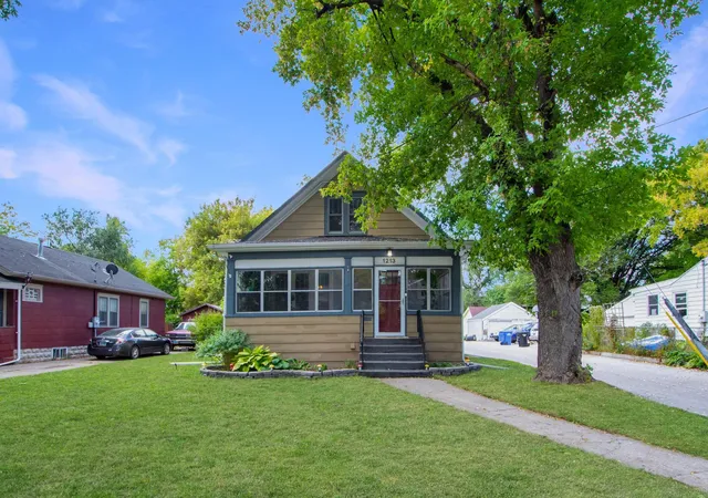Photo 1 of Single family home for sale at 1213 14th Street S, Fargo, ND 58103 | MLS# 7149010 | Listing updated on 2026-10-01