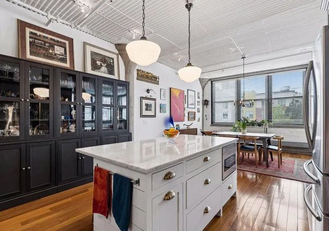Photo 4 of Condo for sale at 225 9th Street E #306, Saint Paul, MN 55101 | MLS# 7149018 | Listing updated on 2026-10-06