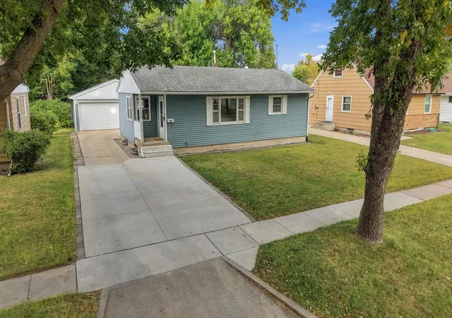 Photo 1 of Single family home for sale at 1409 18th Street S, Fargo, ND 58103 | MLS# 7149034 | Listing updated on 2026-10-02