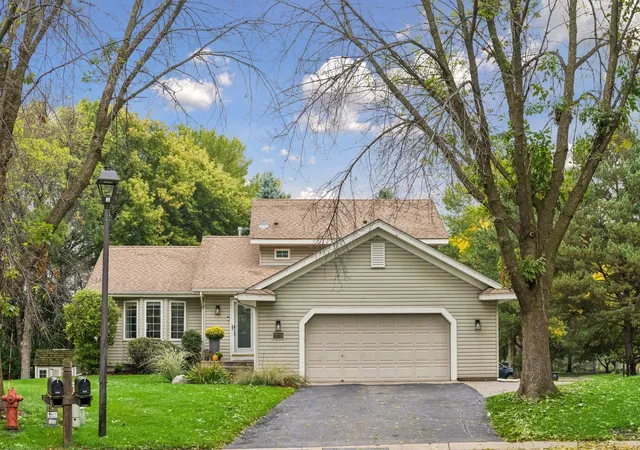 Single family home for sale at 8340 Grace Ct, Victoria, MN 55386 | MLS# 7149036