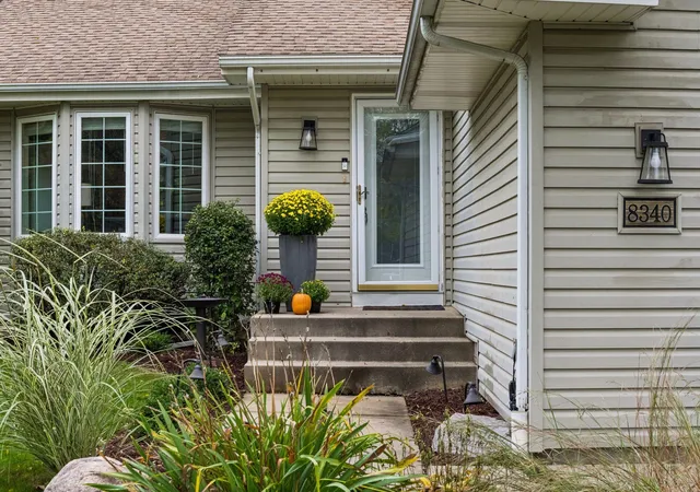 Photo 2 of Single family home for sale at 8340 Grace Ct, Victoria, MN 55386 | MLS# 7149036 | Listing updated on 2026-10-01