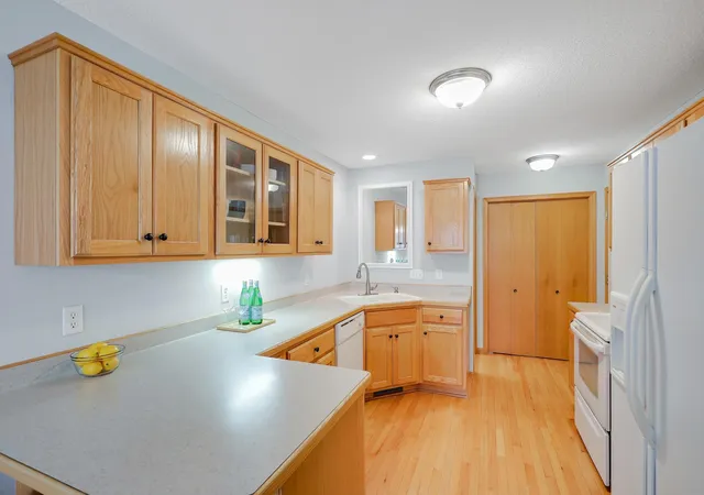Photo 3 of Single family home for sale at 1645 County Rd D E, Saint Paul, MN 55109 | MLS# 7149049 | Listing updated on 2026-10-23