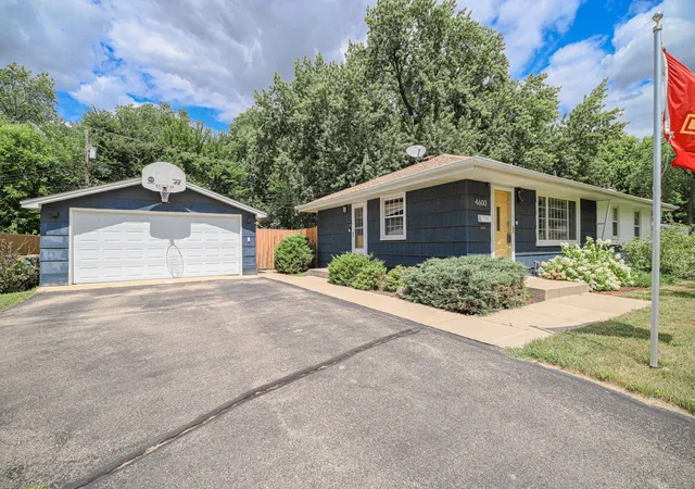Photo 4 of Sale Pending at 4600 Nord Dr, Minneapolis, MN 55437 | MLS# 7149055 | Listing updated on 2026-10-03
