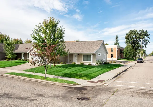 Photo 3 of Single family home for sale at 502 Kenwood St, Alexandria, MN 56308 | MLS# 7149058 | Listing updated on 2026-09-25