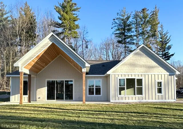 Photo 3 of Single family home for sale at 23744 Warren Dr, Deerwood, MN 56444 | MLS# 7149061 | Listing updated on 2026-09-28