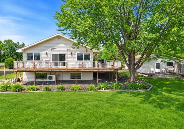 Photo 1 of Single family home for sale at 92254 E Frontage Rd, Sturgeon Lake, MN 55783 | MLS# 7149084 | Listing updated on 2026-10-05