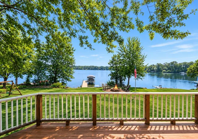 Photo 2 of Single family home for sale at 92254 E Frontage Rd, Sturgeon Lake, MN 55783 | MLS# 7149084 | Listing updated on 2026-10-05