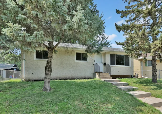 Photo 1 of Sale Pending at 1017 Livingston Ave, Saint Paul, MN 55118 | MLS# 7149104 | Listing updated on 2026-10-14