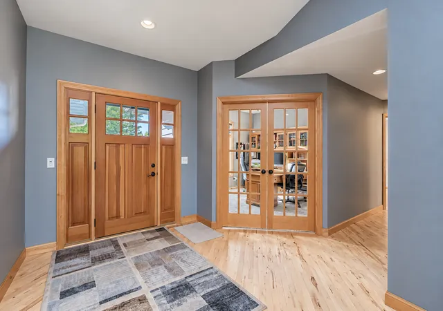Photo 2 of Single family home for sale at 44229 Willow Rd, Saint Peter, MN 56082 | MLS# 7149126 | Listing updated on 2026-10-14